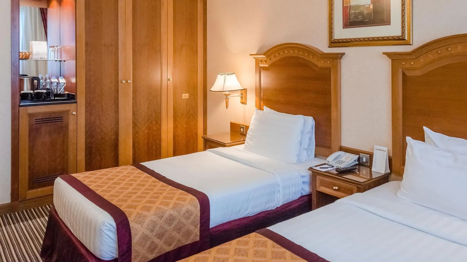 Avenue Hotel Dubai 4*,  Forenede Arabiske Emirater